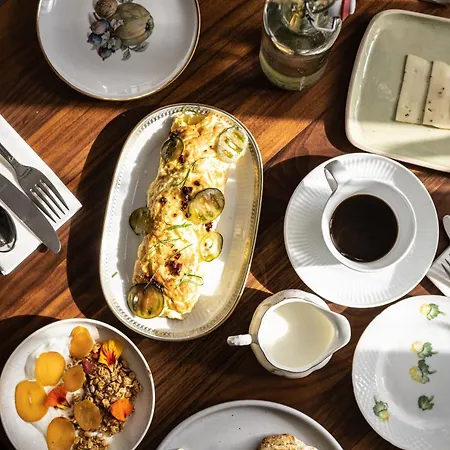 ホテル Arnfeldt *