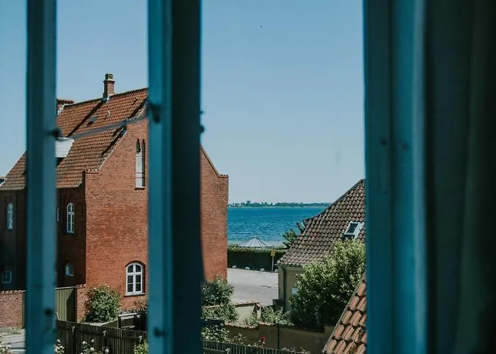 Arnfeldt * Ærøskøbing